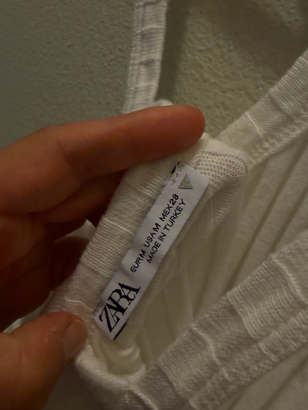 Zara White Ribbed Cropped Halter Top - Picture 5 of 5